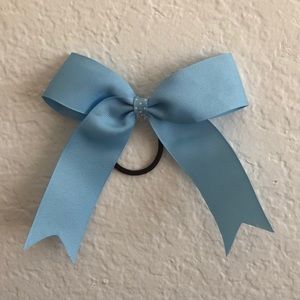 blue skies cheer bow